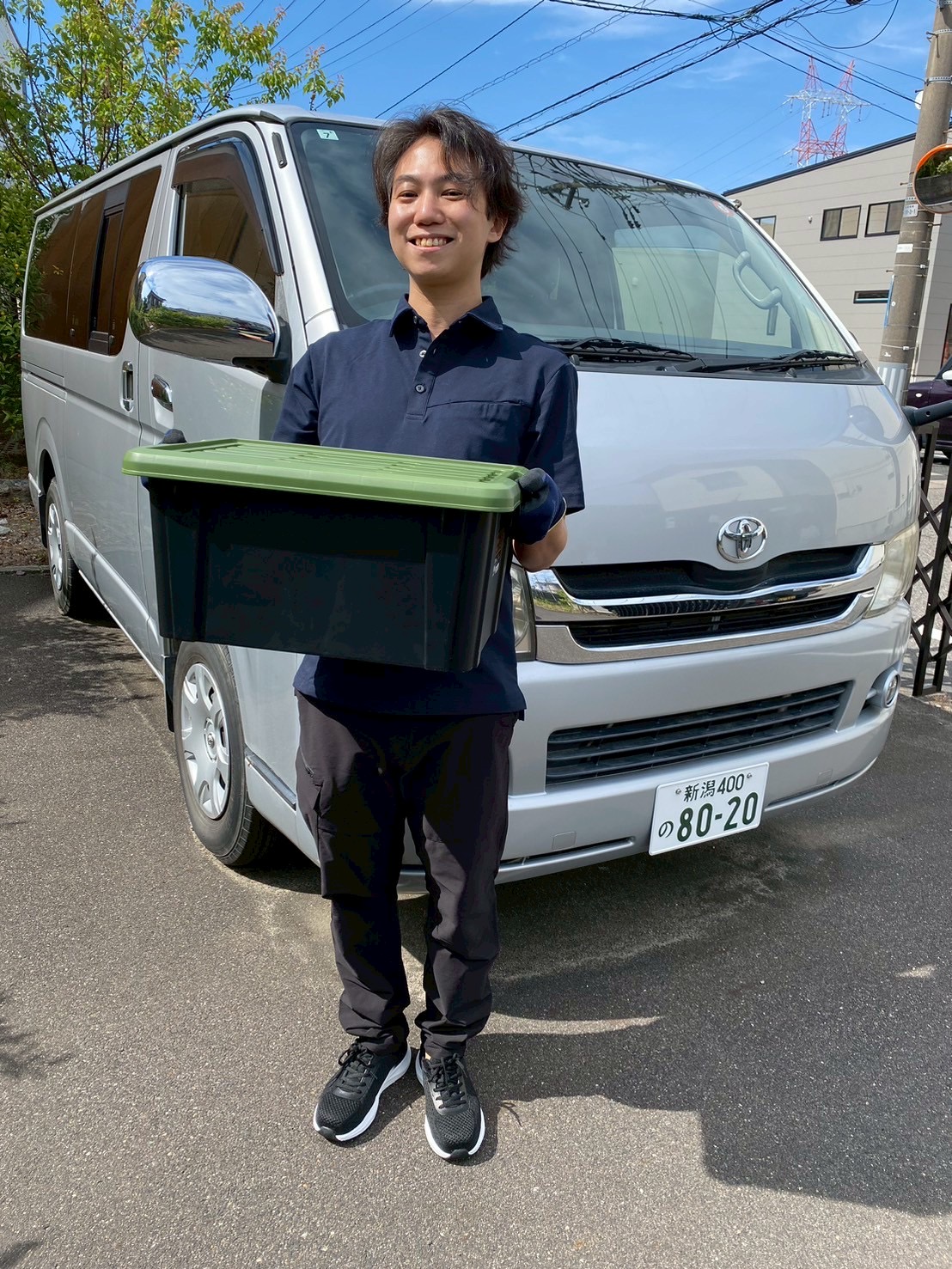 スタッフ・ハイエース
